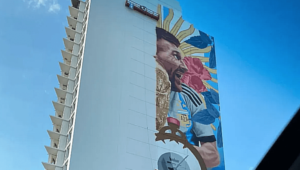 El Incre Ble R Cord Mundial Que Supera El Mural De Lionel Messi En Santa Fe