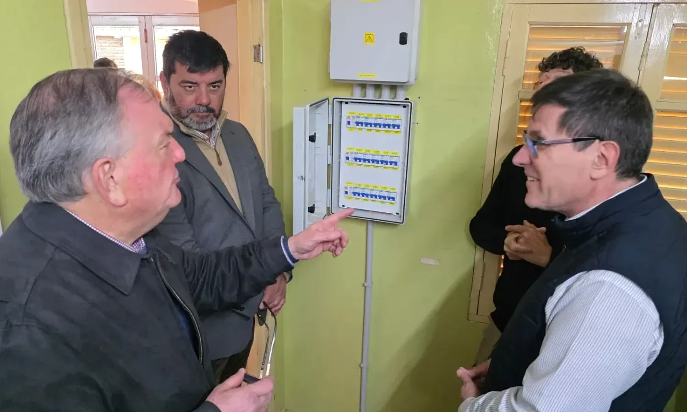 Michlig y Goity entregan $32,6 millones a escuela técnica de San Guillermo