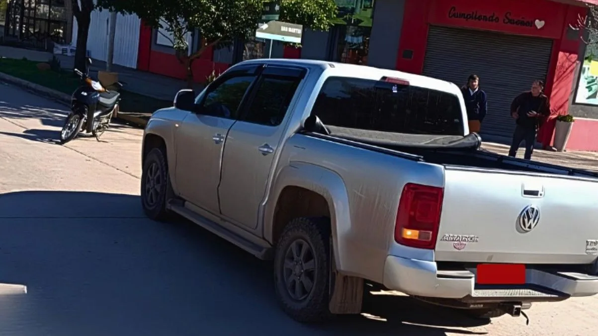 Intersección de calles en Ceres donde ocurrió el accidente entre una camioneta y una moto.
