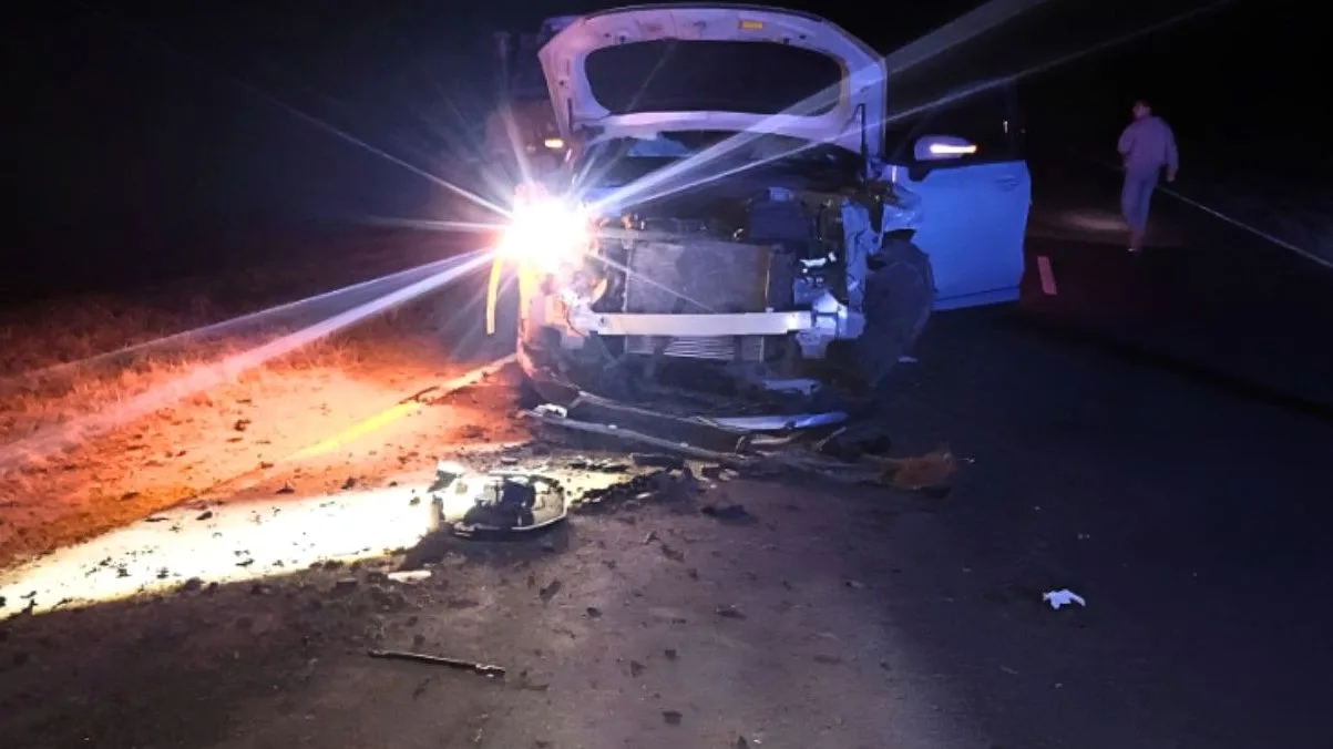 Imagen ilustrativa de la noticia: Accidente en Moisés Ville: colisión entre tractor y camioneta sin heridos (Policiales)