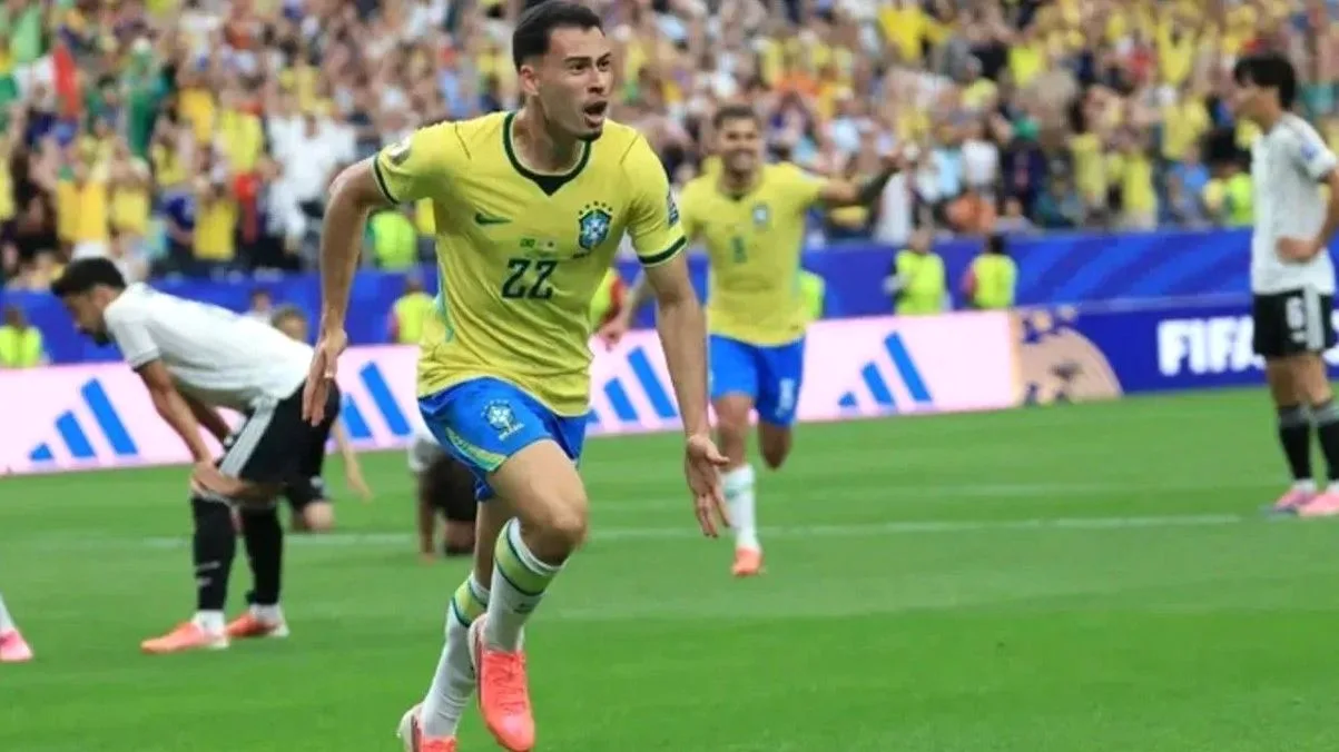 El delantero brasileño Gabriel Martinelli marcó el 2-1 en una de las últimas del partido y le dio la clasificación agónica a Brasil.&nbsp;