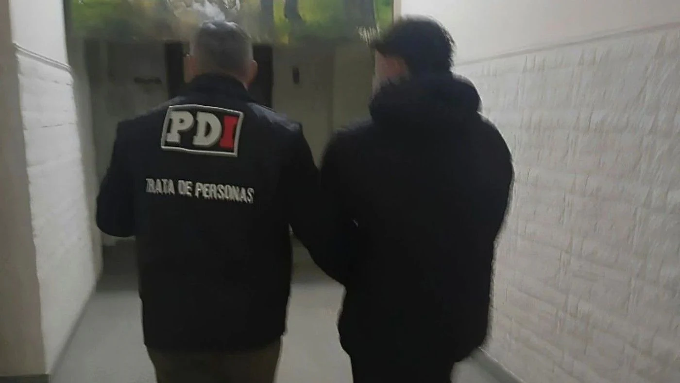 Detienen a hombre por desobedecer medida judicial en San Cristóbal