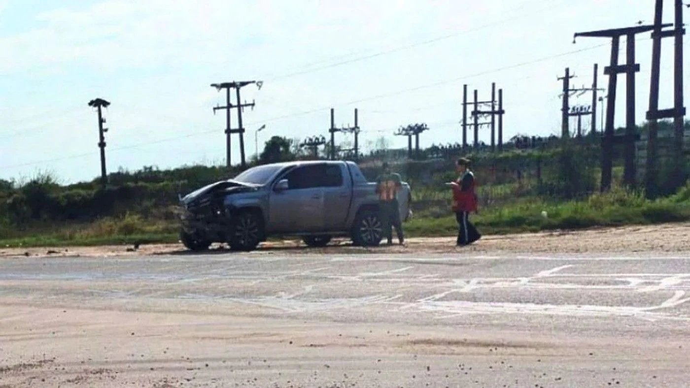 Choque en Huanqueros deja dos heridos y ruta cortada