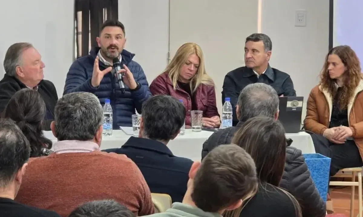 Ministro de Ambiente y Cambio Climático, Enrique Estévez