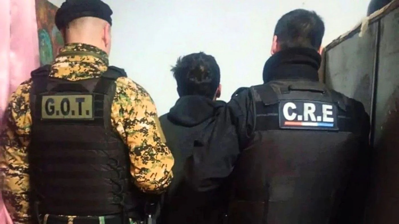 Detienen a ladrón con celular robado