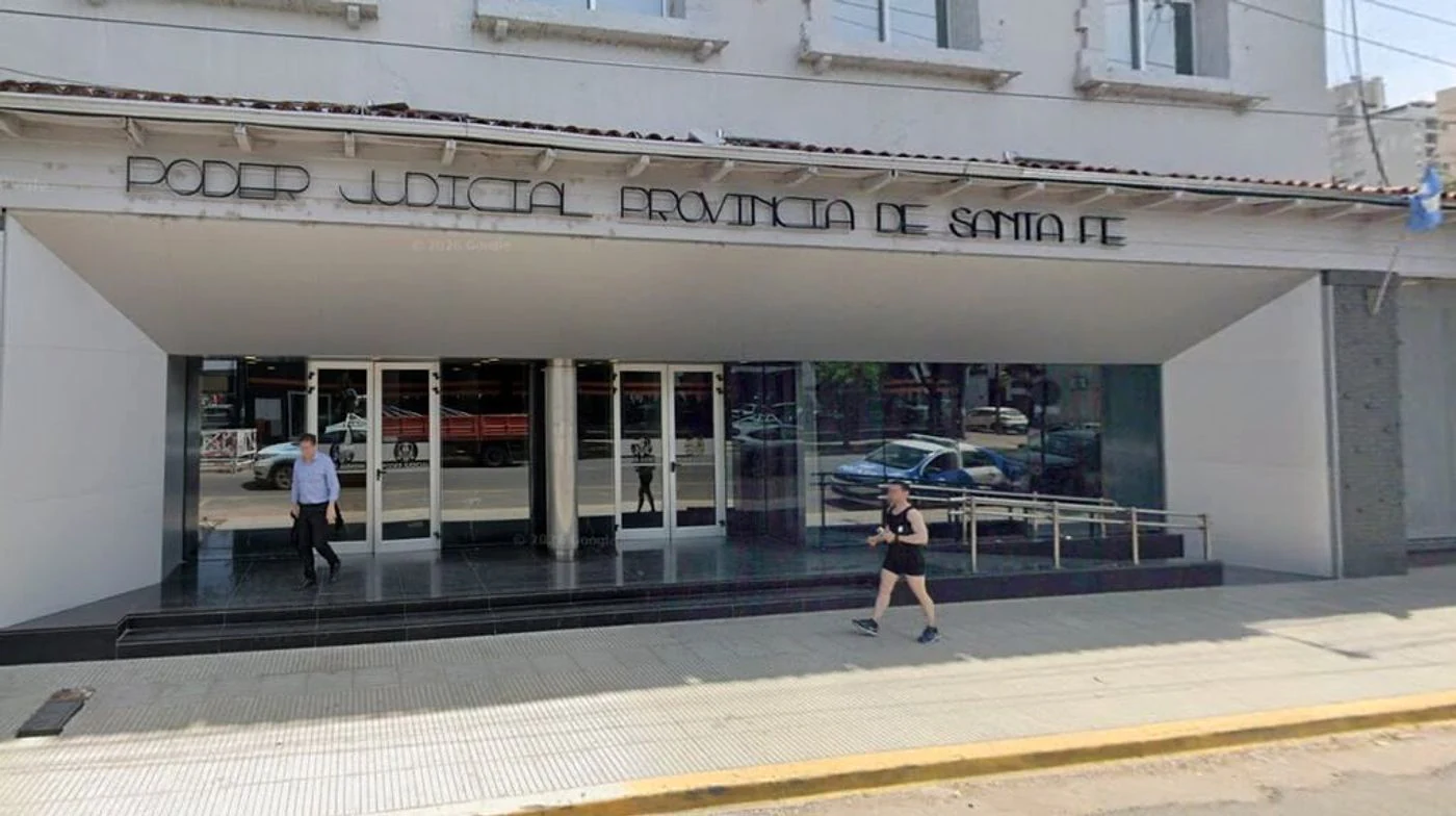 Un policía de Santa Fe fue detenido tras ser acusado de abusar sexualmente de siete de sus sobrinos. (Foto: Google Street View)