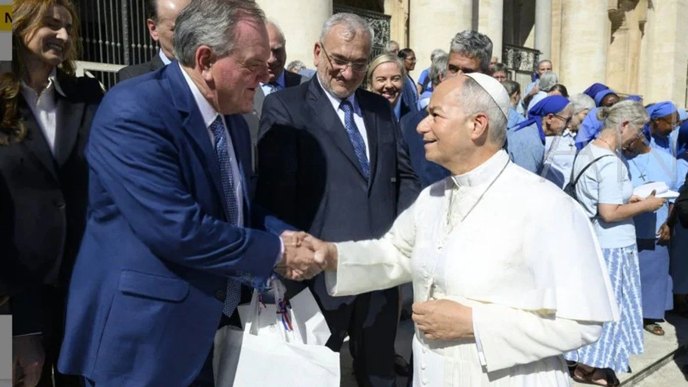 Imagen ilustrativa de la noticia: El Papa León XIV trasladó “un cálido saludo y bendiciones” al pueblo santafesino