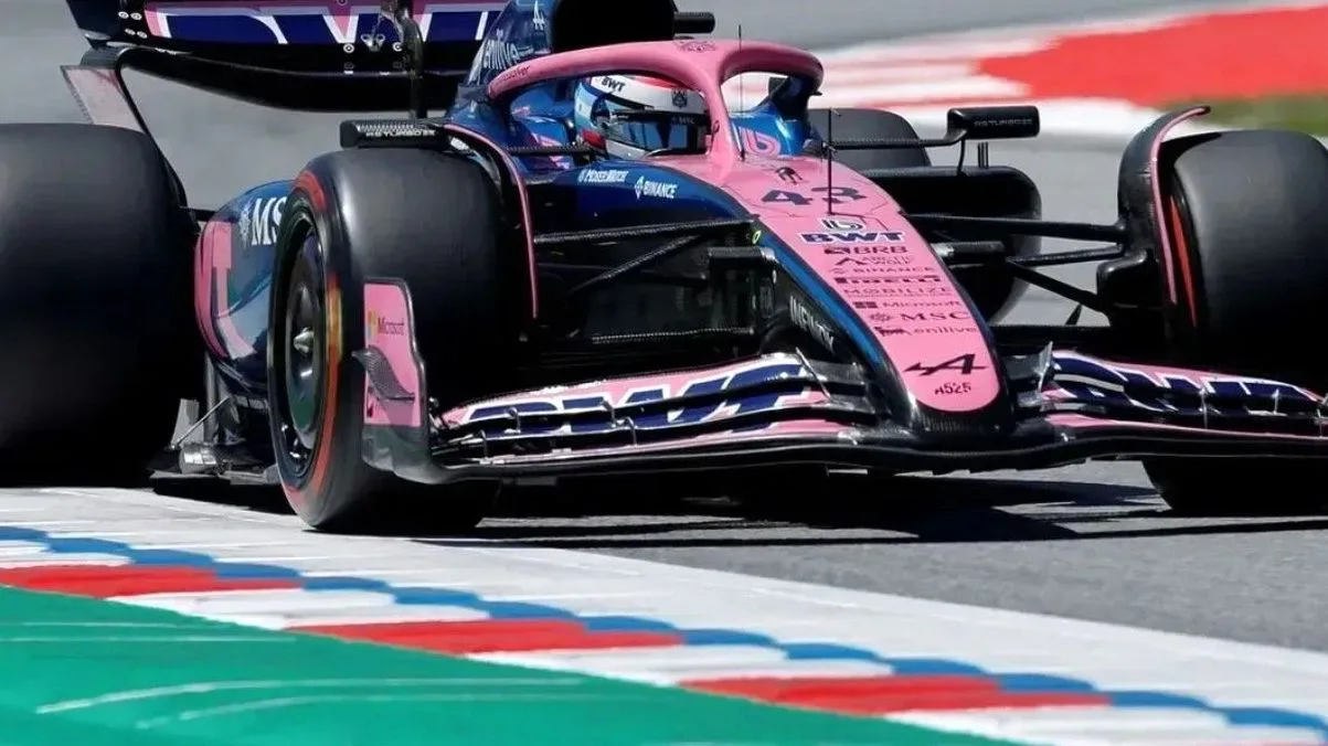 Franco Colapinto hizo un carrerón y terminó 8° en el GP de Barcelona.