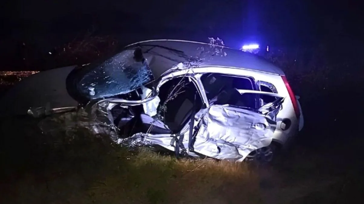 Accidente en La Cabral con camión y auto involucrados en la Ruta Provincial N° 2