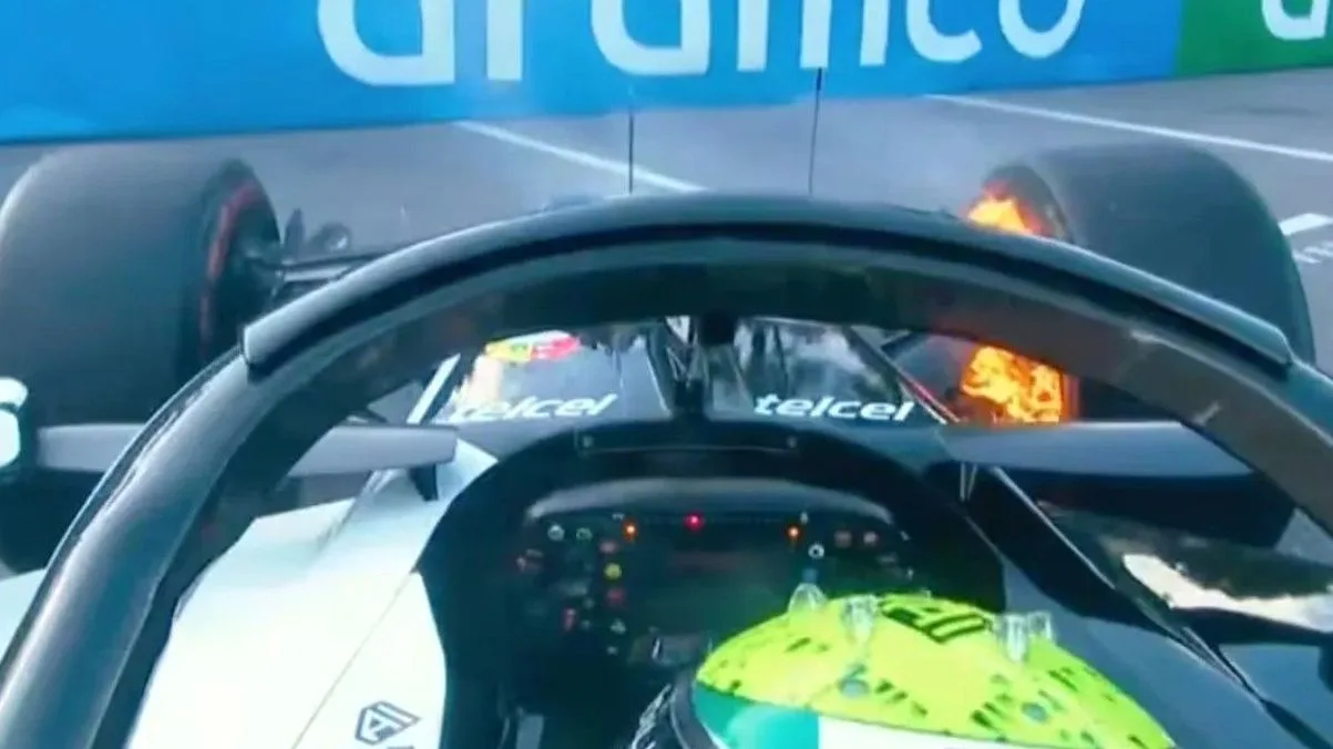 Incendio en el auto de Checo Pérez en las pruebas de hoy