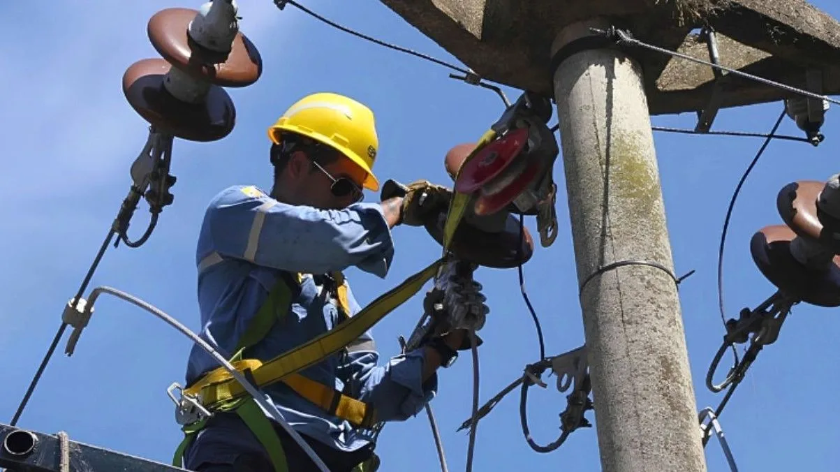 Anuncio de corte de energía por mantenimiento en San Cristóbal