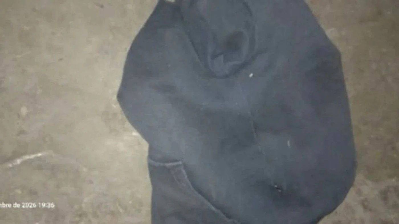 Ladrón olvida un buzo tras intento de robo