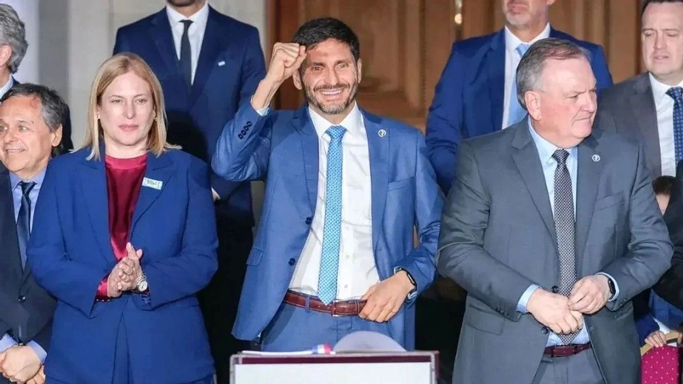 Felipe Michlig expresó su deseo de que Maximiliano Pullaro sea candidato único a gobernador en 2027, acompañado por Gisela…
