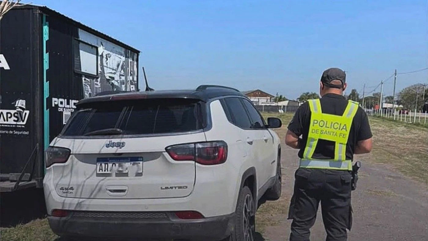 Imagen ilustrativa de la noticia: Monigotes: secuestraron un Jeep con prohibición de circular (Policiales)