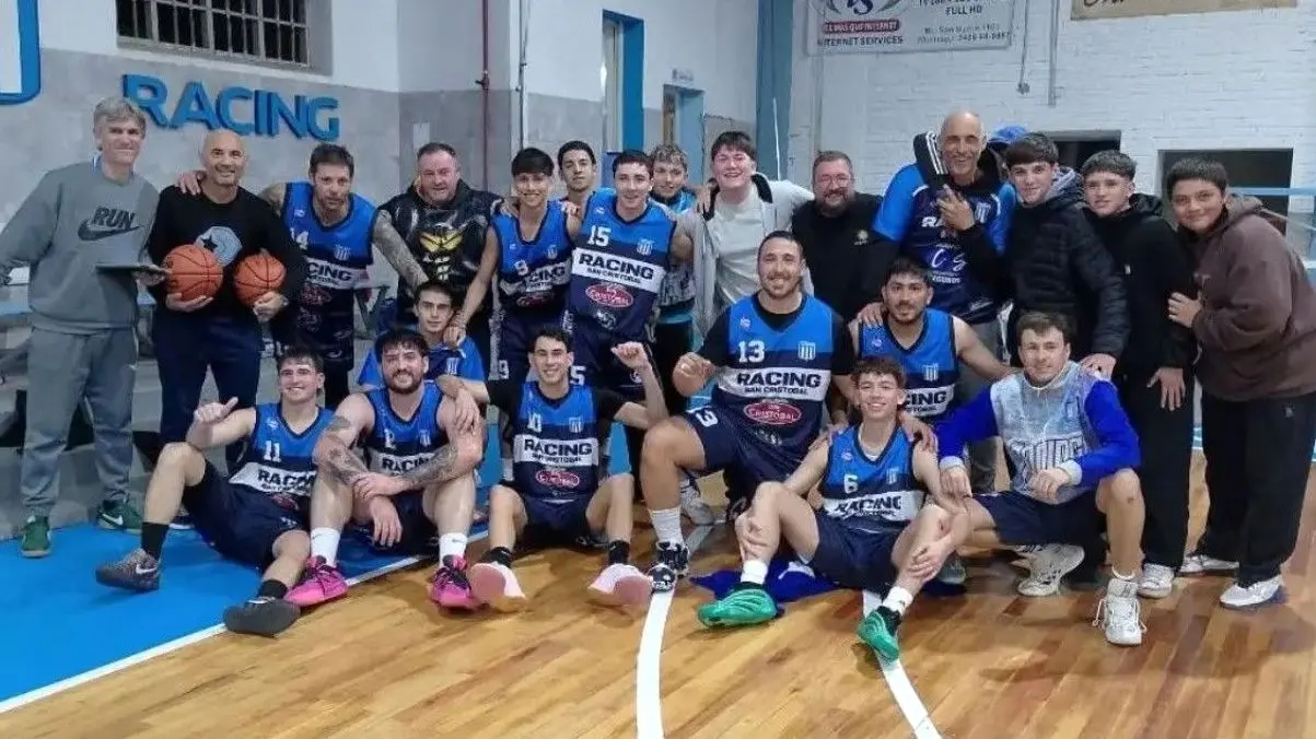 Racing celebra su victoria en el Amancio Fuentes contra Independiente de Rafaela