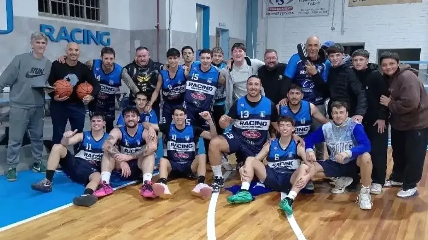 Racing celebra su victoria en el Amancio Fuentes contra Independiente de Rafaela