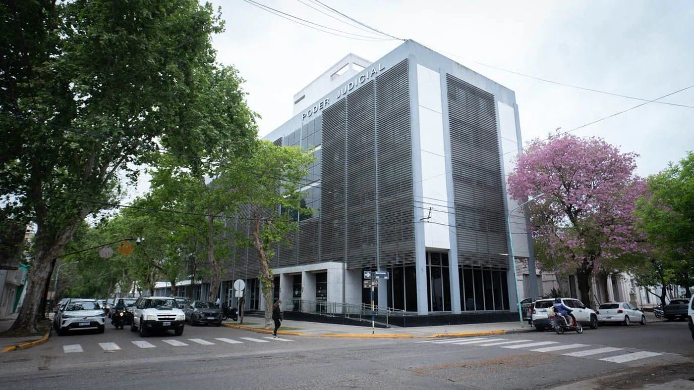 Edificio del Poder Judicial de Rafaela, donde la PDI detuvo a un empleado judicial investigado por una presunta extorsión