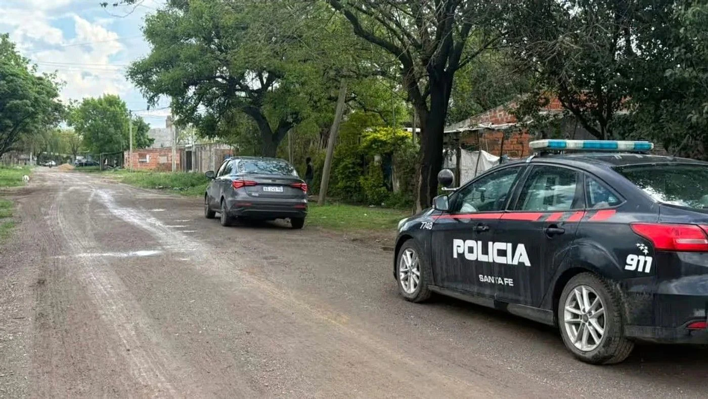 El hecho generó preocupación entre los vecinos de barrio Cruz Roja, que se despertaron durante la madrugada por el sonido de los disparos.