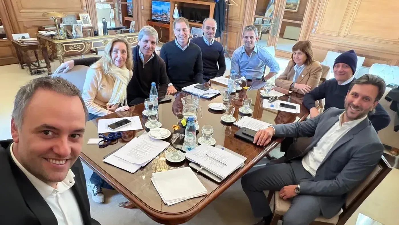 La mesa política del Gabinete