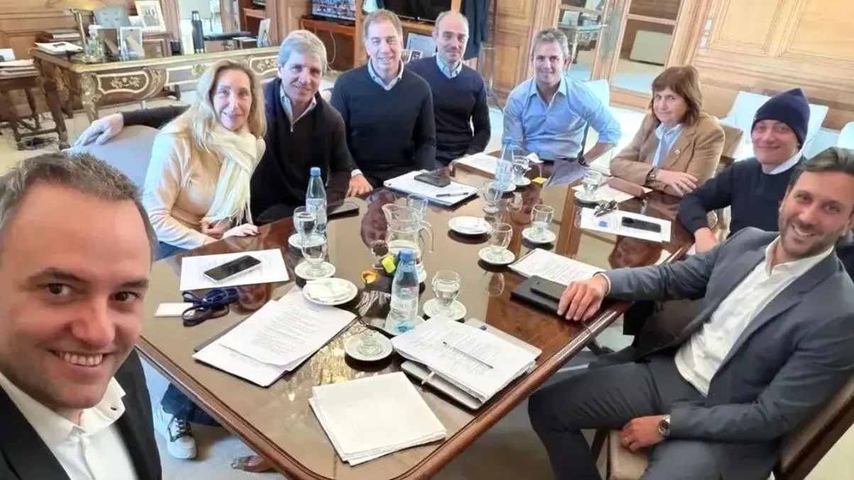 La mesa política del Gabinete