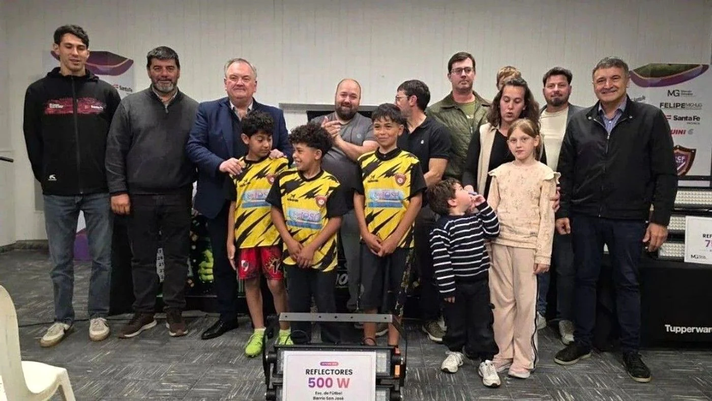 Imagen ilustrativa de la noticia: San Cristóbal: Ferro Dho renovó su salón y proyecta nuevos sanitarios (Deportes)