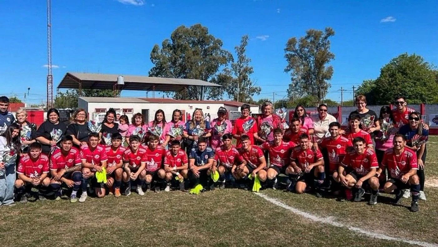 Imagen ilustrativa de la noticia: San Cristóbal: Independiente perdió y aun así pasó a semifinales (Deportes)