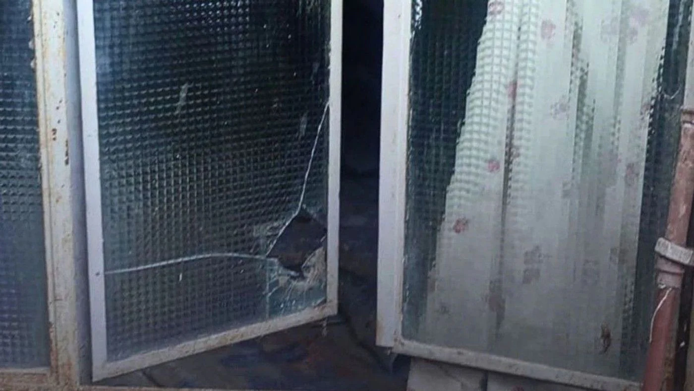 Roban cañerías y electrodomésticos de una casa en refacción