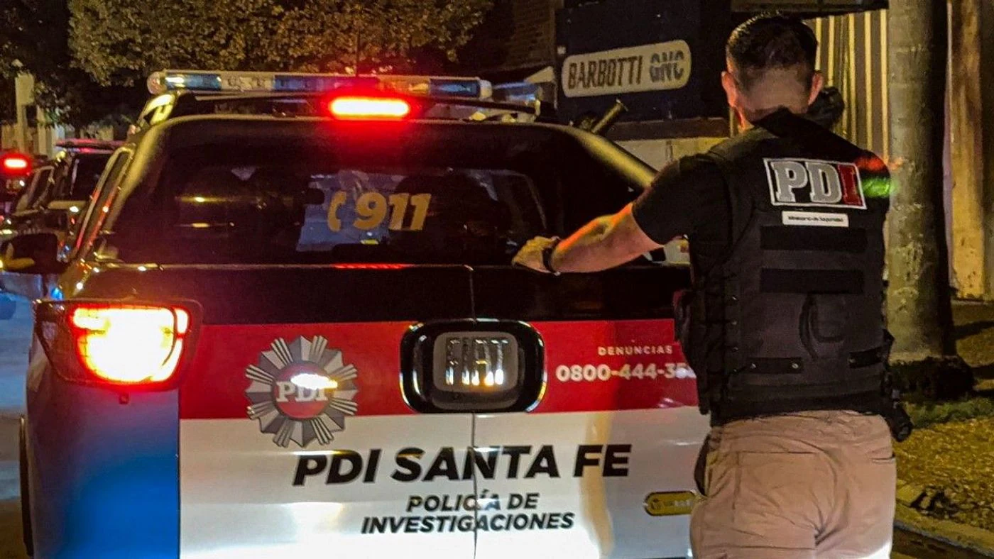 Imagen ilustrativa de la noticia: Santa Fe abre 150 vacantes para formar investigadores con becas de $950.000 (Info General)