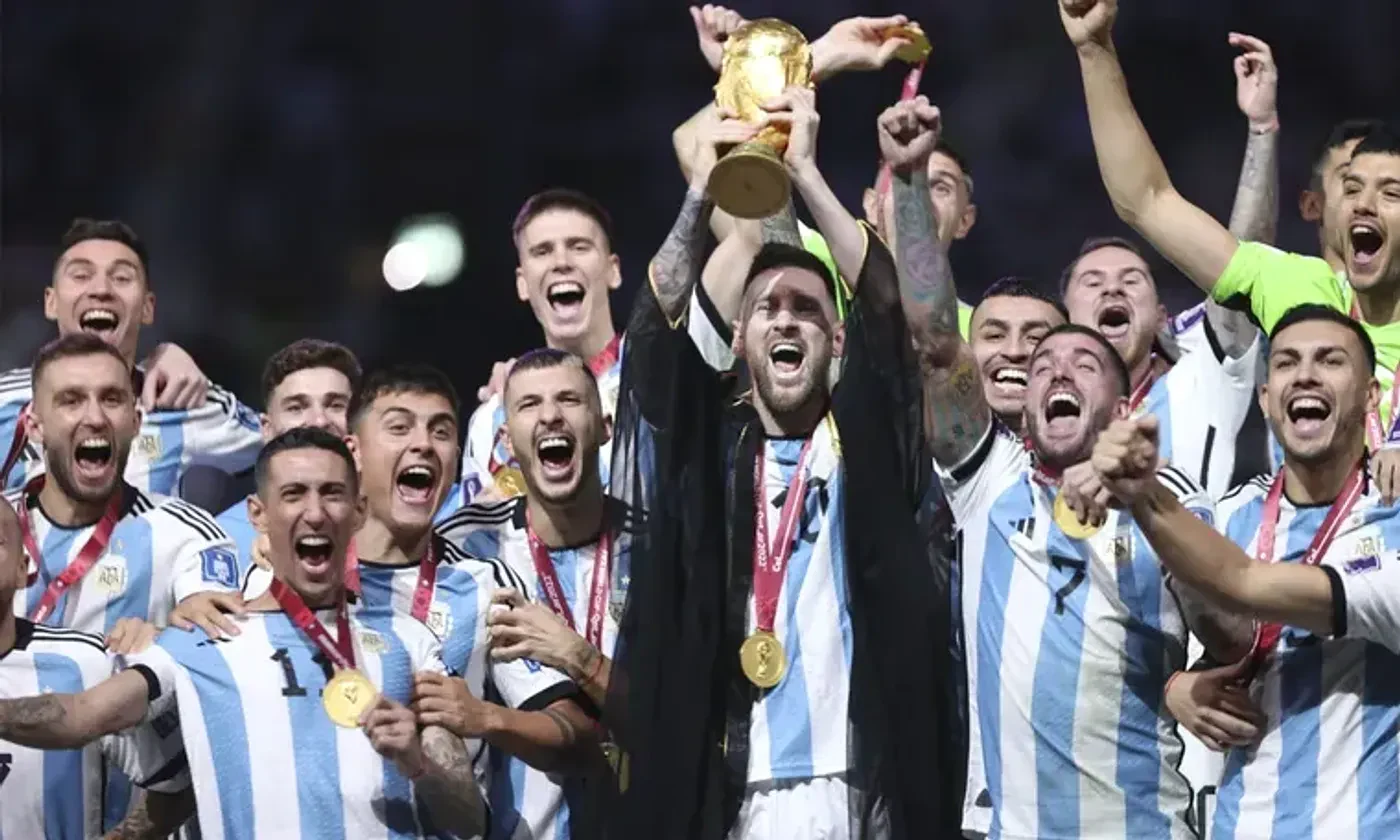 Scaloni cambió a 9 futbolista del equipo campeón en Qatar 2022. NA