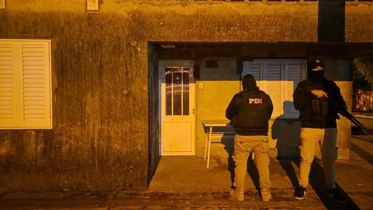 Operativo policial en Sunchales con detenciones y secuestros de drogas y armas
