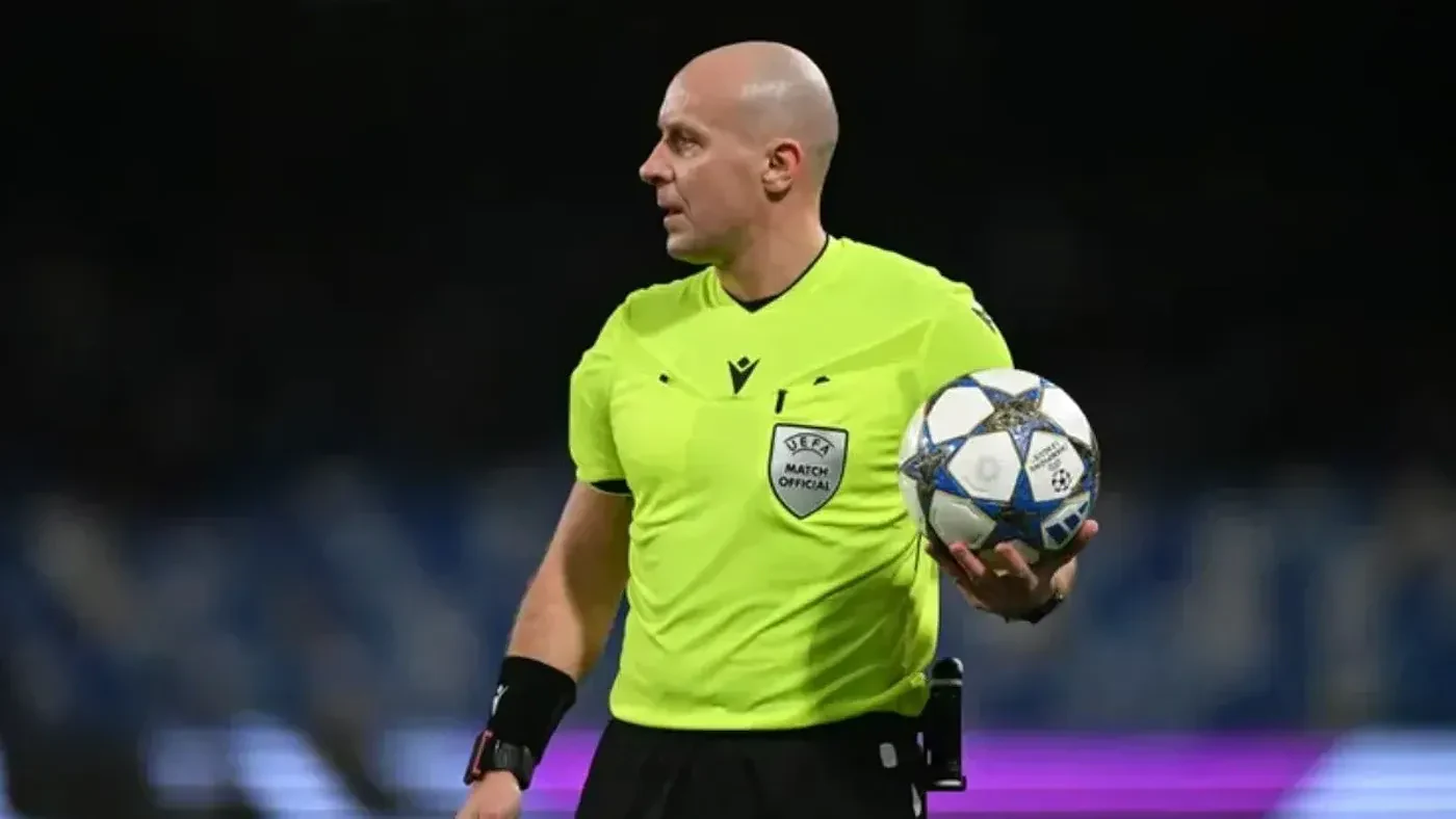 Szymon Marciniak dirigirá Argentina vs. Argelia.