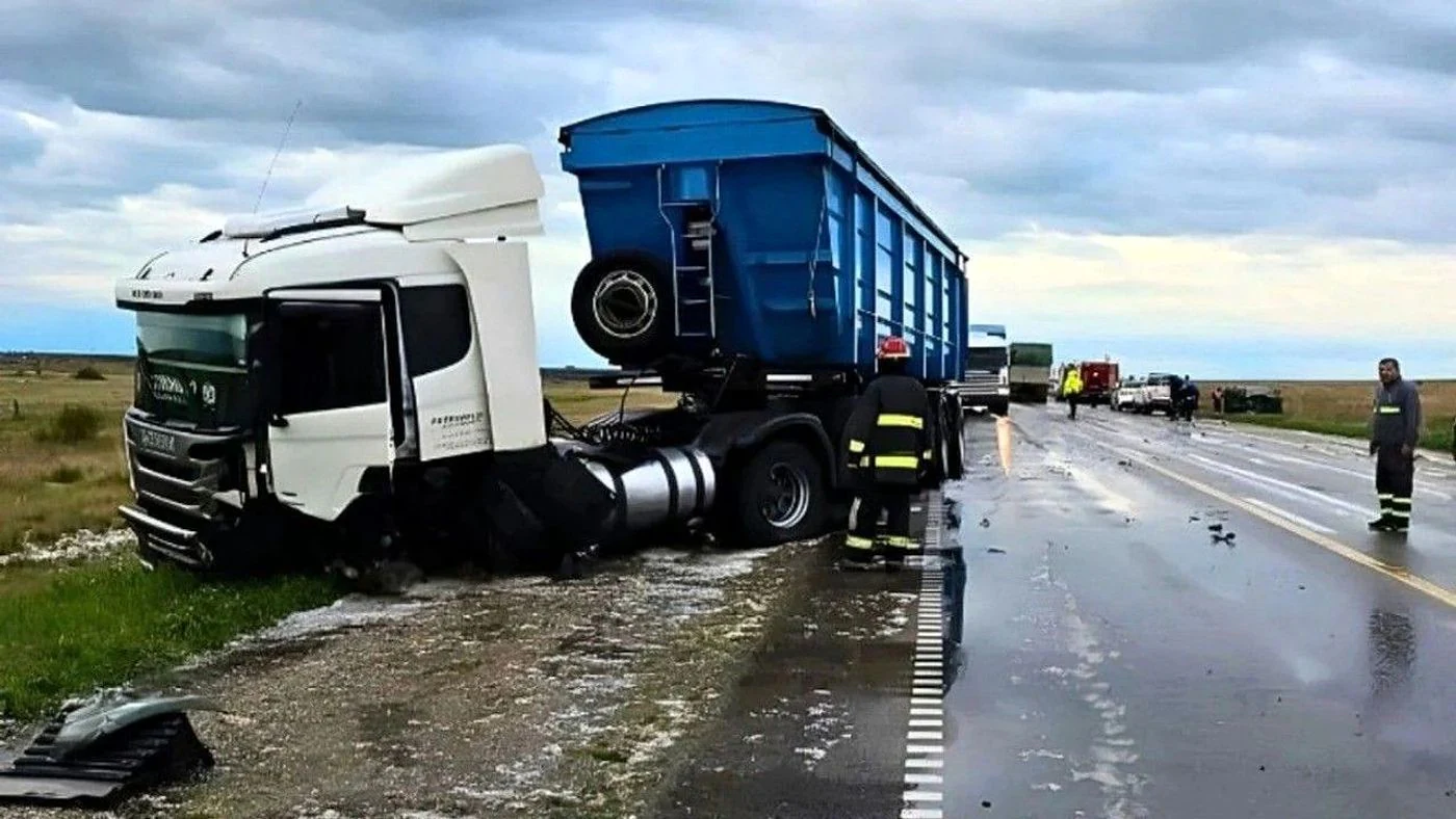 Tres militares heridos tras choque en Ruta 33