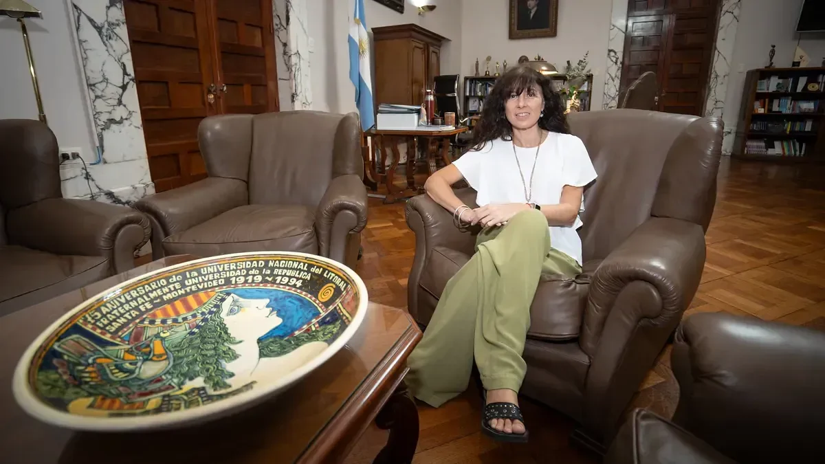 Laura Tarabella, rectora de la Universidad Nacional del Litoral.