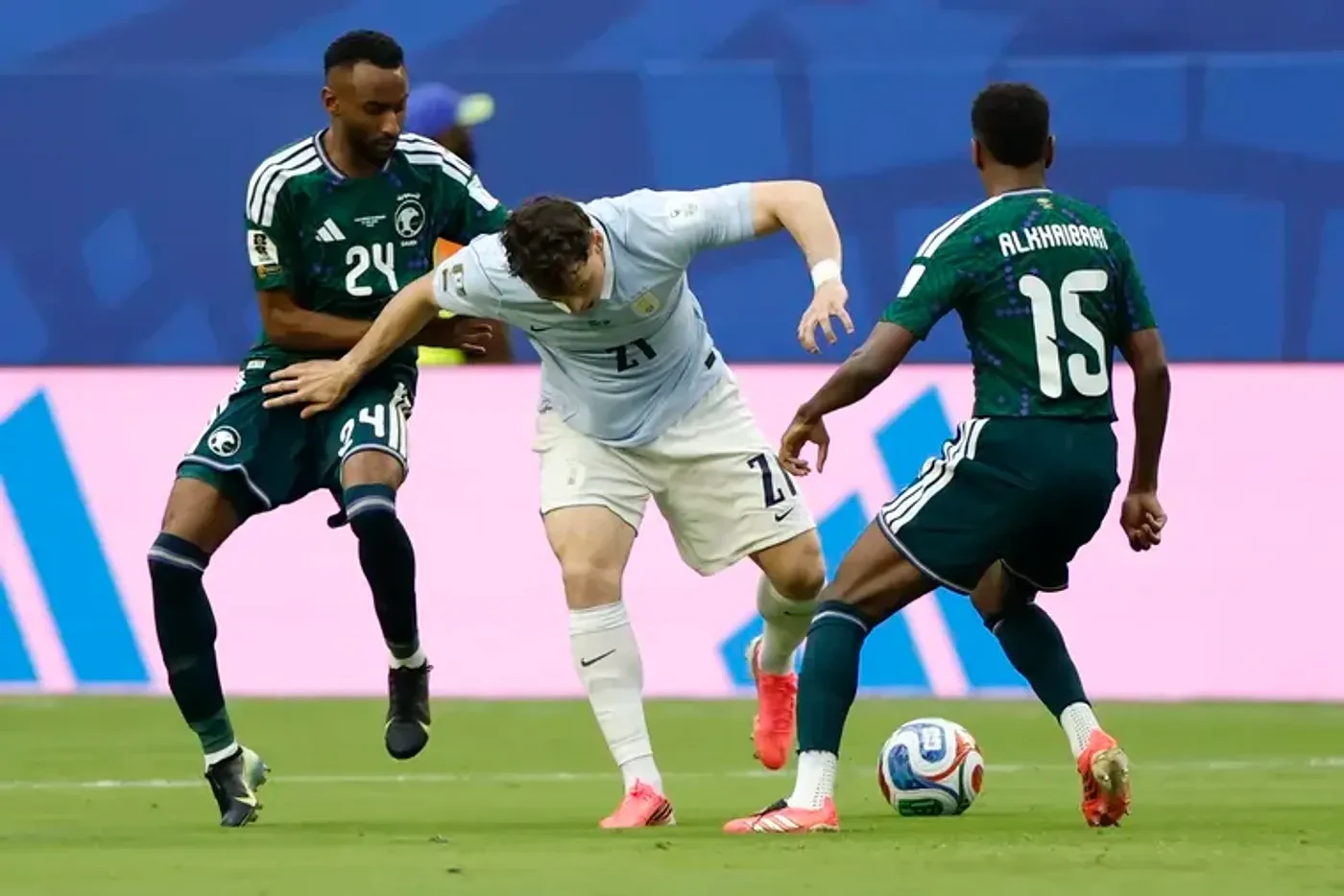 Uruguay se estrenó en el Mundial 2026 con un empate 1-1 vs. Arabia Saudita. EFE