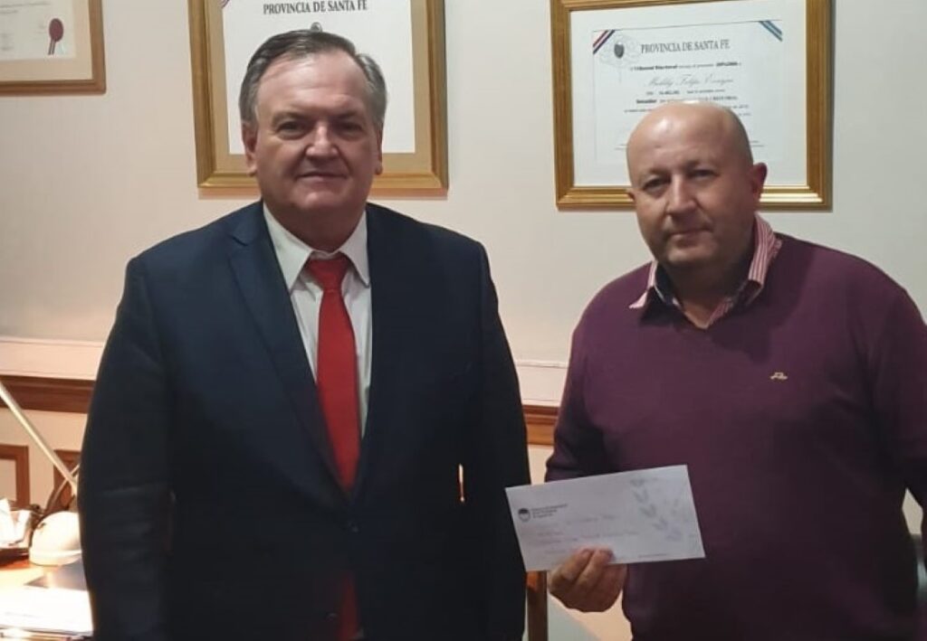 El Senador Michlig recibió al Pte. Comunal de Colonia Bossi, Gustavo Capella