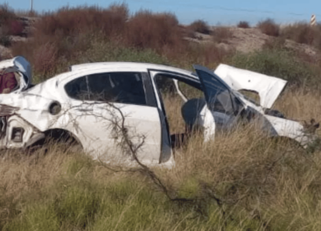 Se durmió y volcó el auto, el accidente ocurrió en Ruta 2