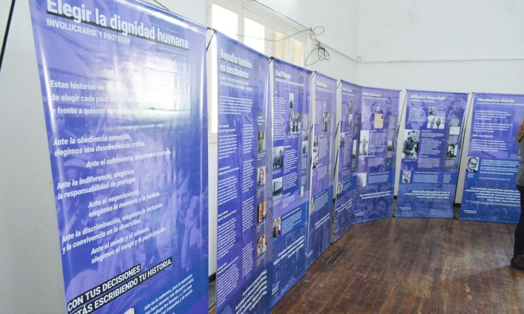 Muestra itinerante Ana Frank