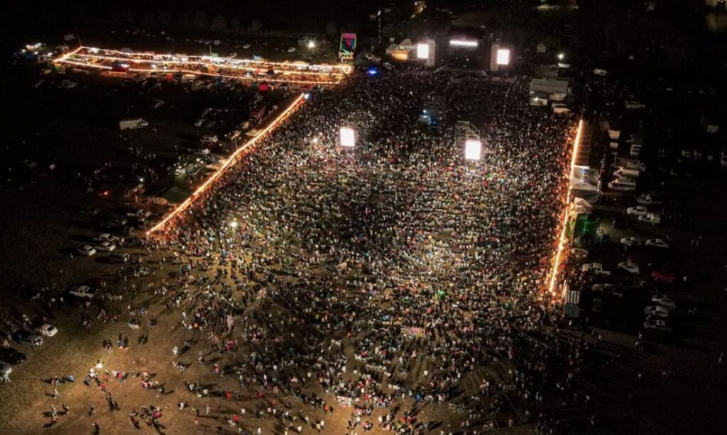 primera jornada de la 8va Fiesta de la Confraternidad en Ceres, con más de 20,000 asistentes