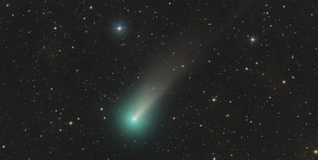 Fotografia del cometa C/2023 A3 