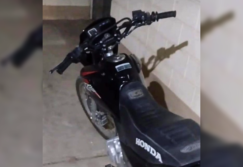 Robo de Motocicleta en plena luz del día en Saavedra al 500