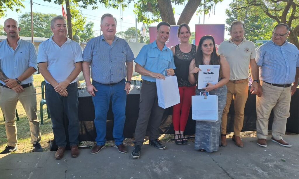 Inauguración de Obras, Viviendas y Escrituras en Ambrosetti