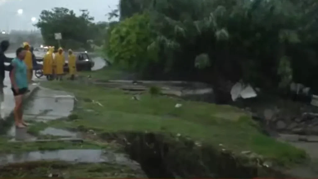 Rescate de familia en Paraná: buscan a mujer y su hija